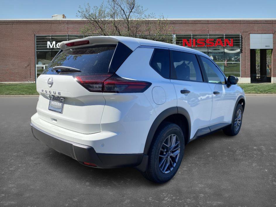 2026 Nissan Rogue S photo 4