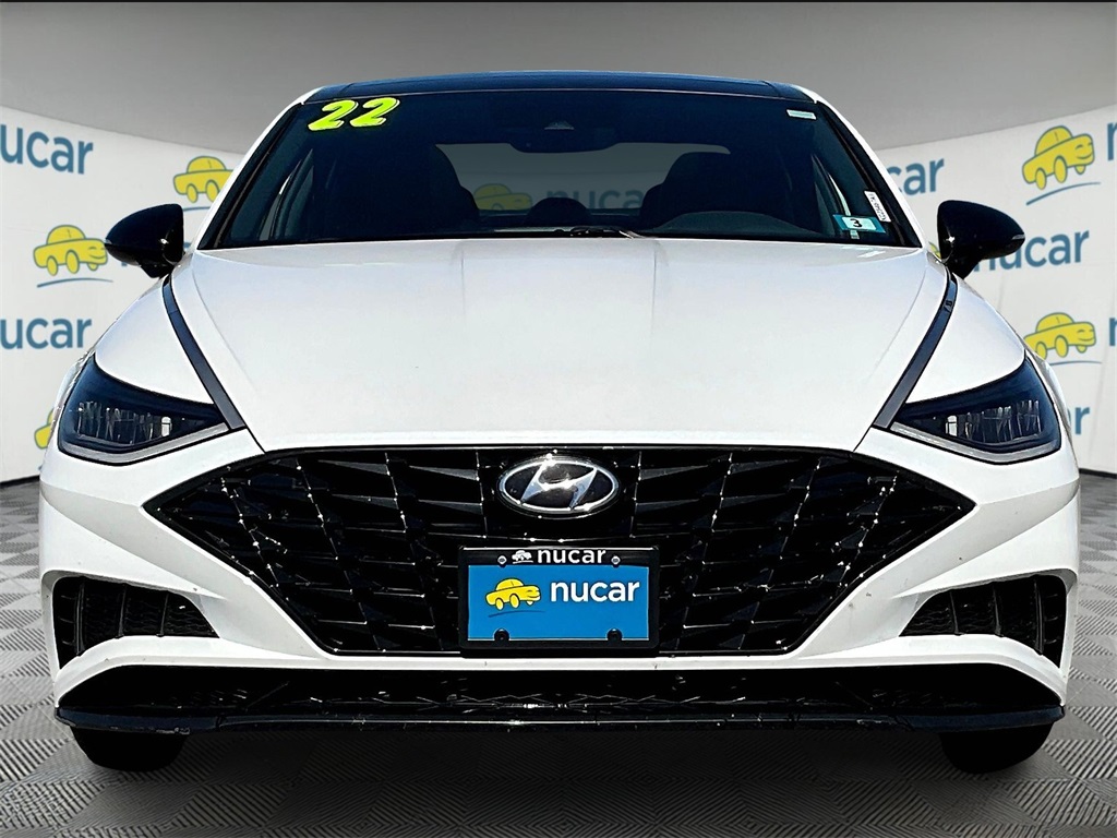 2022 Hyundai Sonata SEL Plus photo 2