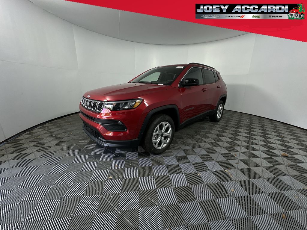 2025 Jeep Compass Latitude photo 4