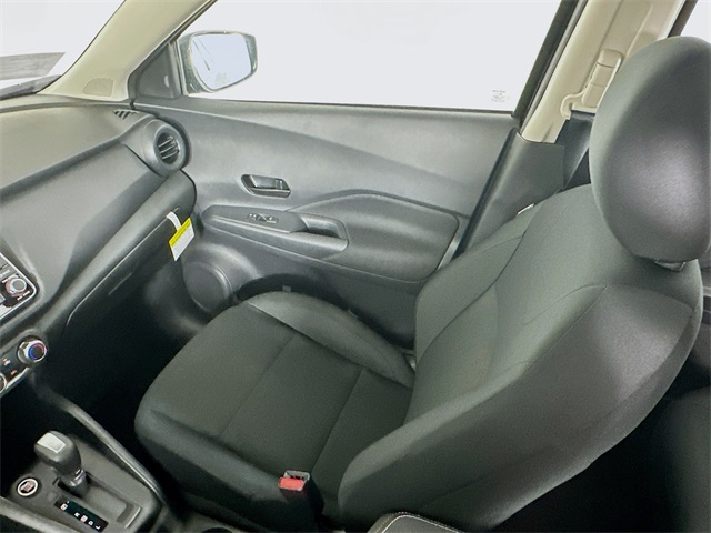 2025 Nissan Kicks Play S photo 22