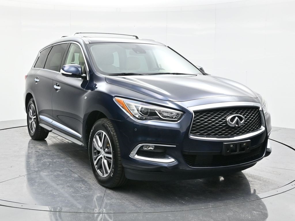 2019 Infiniti QX60 Luxe photo 3