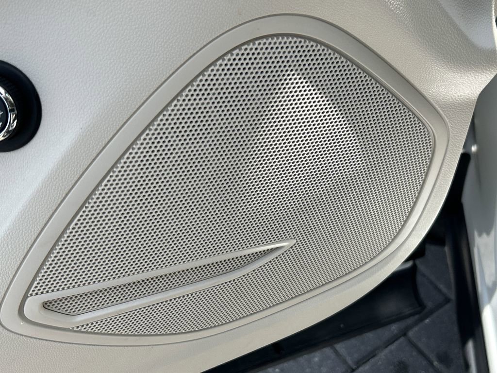 2022 Buick Envision Essence photo 19