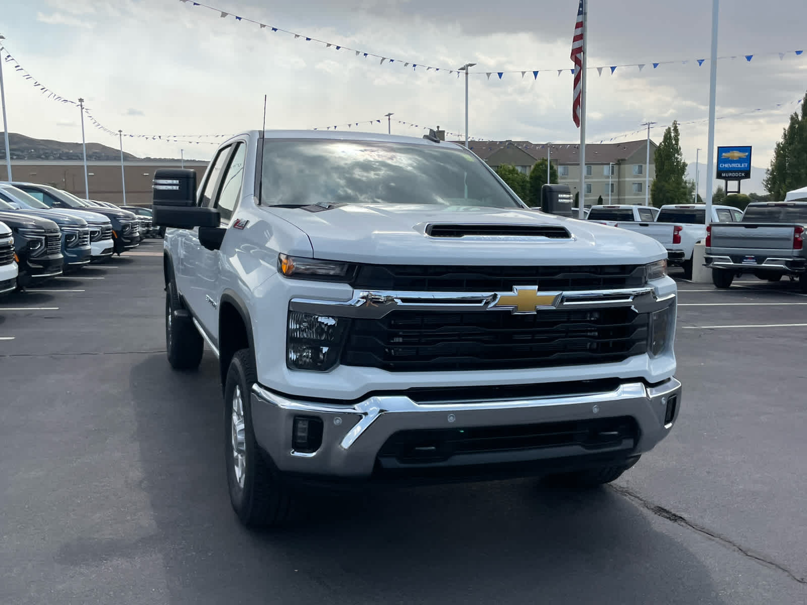 2025 Chevrolet Silverado 3500HD LT photo 5