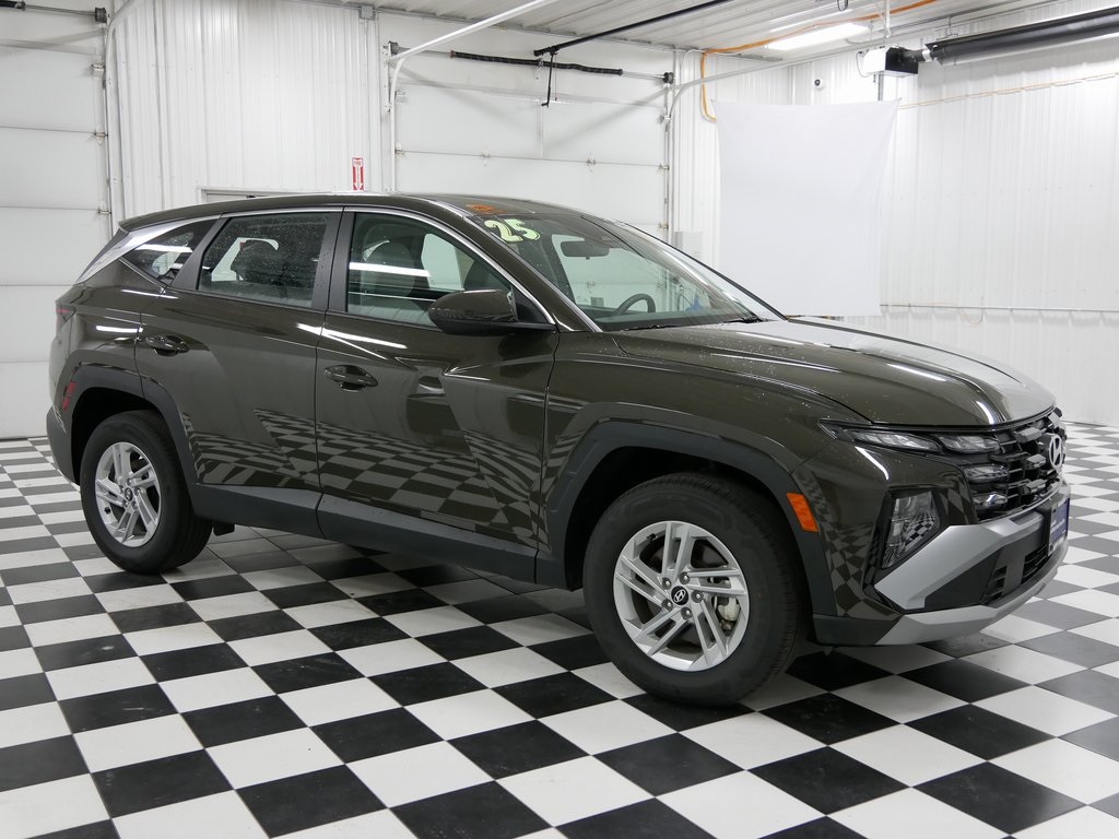 2025 Hyundai Tucson SE's photo