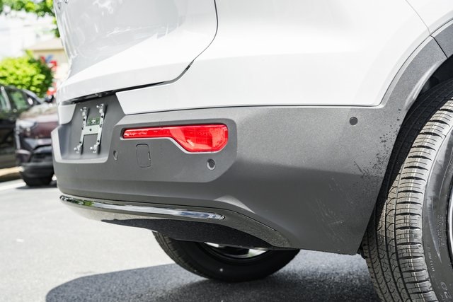 2025 Volvo XC40 Plus photo 7