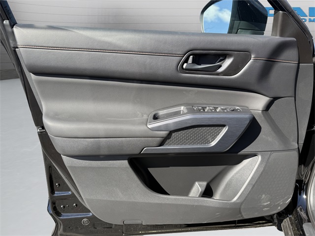 2025 Nissan Pathfinder Rock Creek photo 26