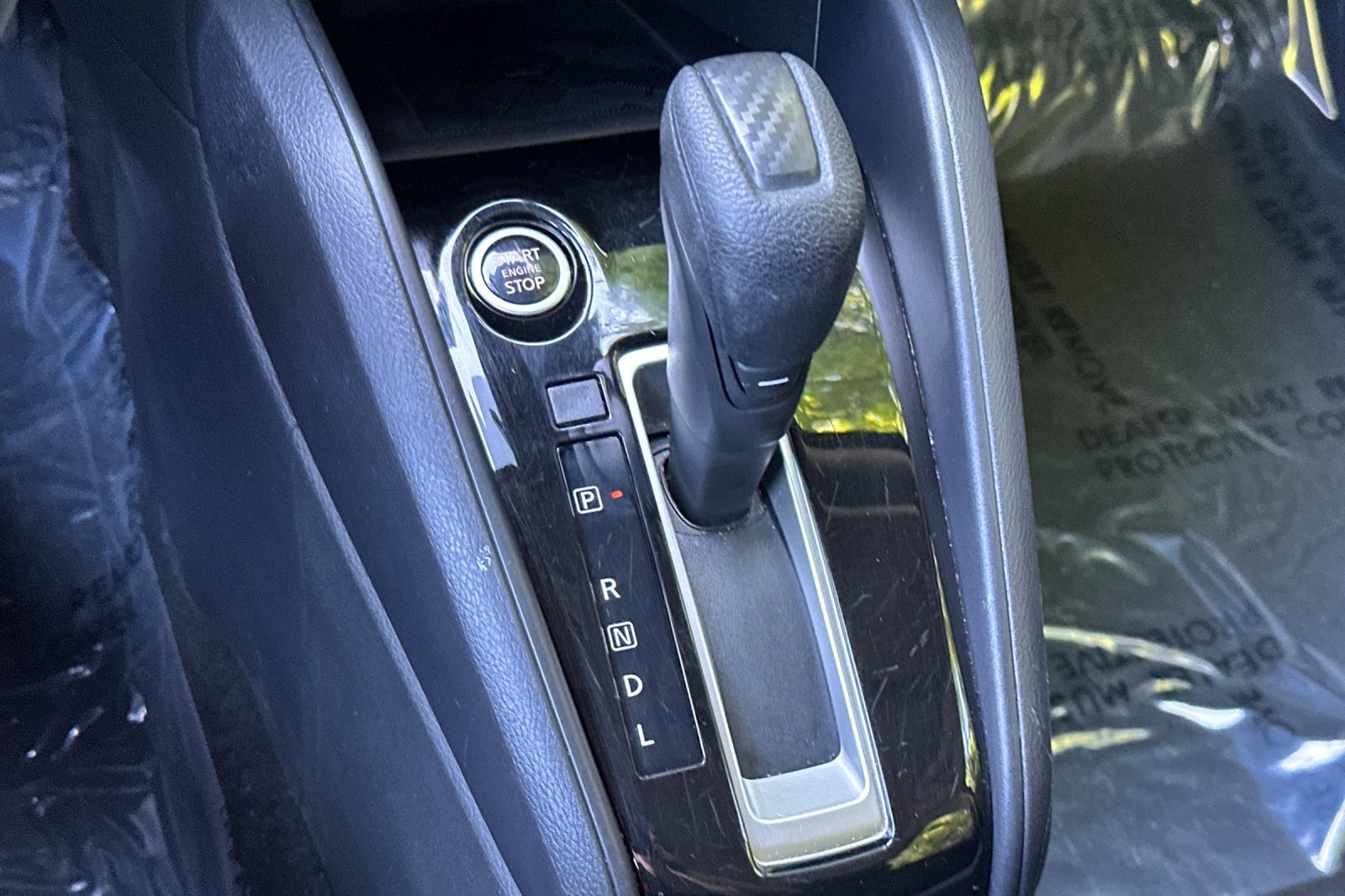 2023 Nissan Versa 1.6 SV photo 22