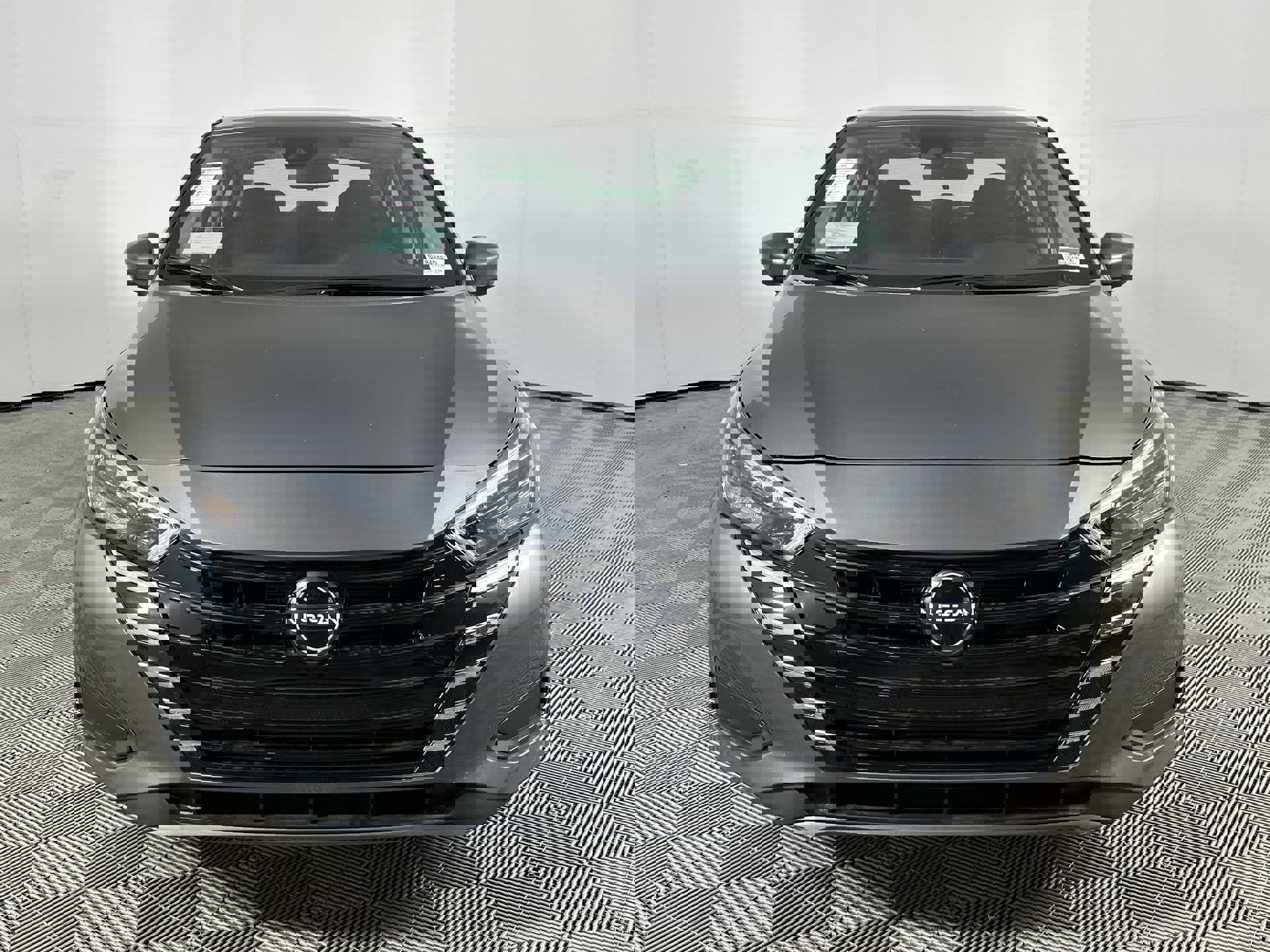 2025 Nissan Versa SV photo 2