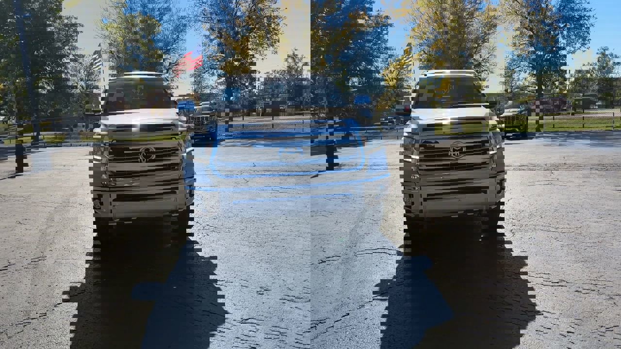 2015 Toyota Tundra Platinum Grade photo 3