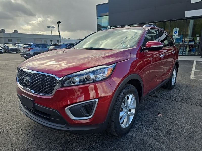 2017 Kia Sorento LX photo 3