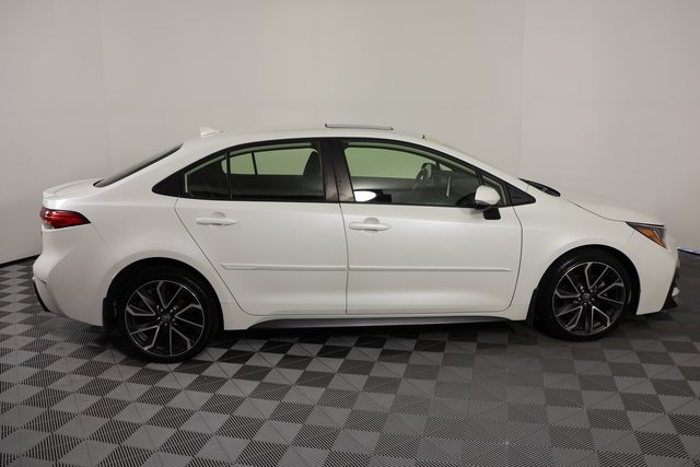 2020 Toyota Corolla SE photo 9