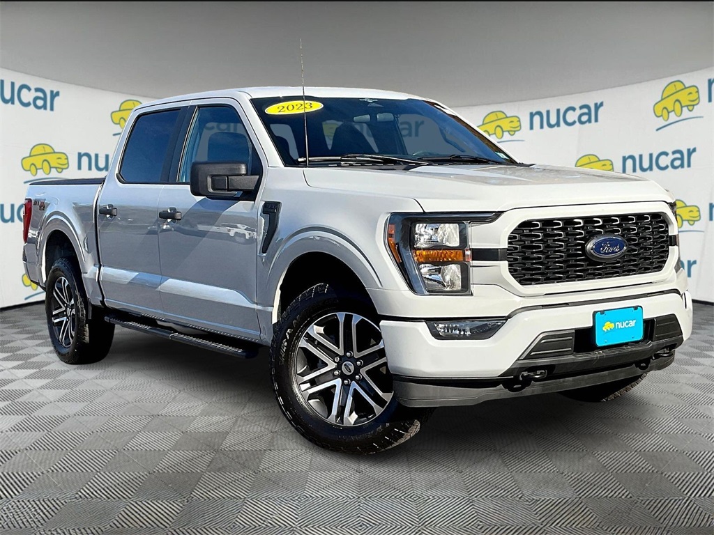 2023 Ford F-150 XL's photo