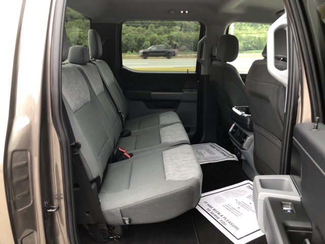 2023 Ford F-150 XLT photo 28