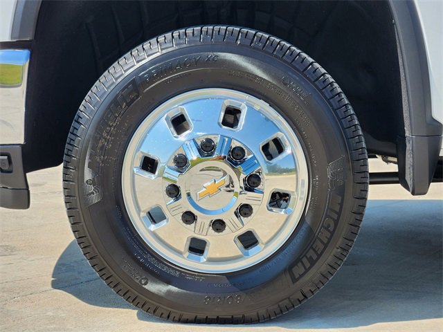2025 Chevrolet Silverado 3500HD LTZ photo 8