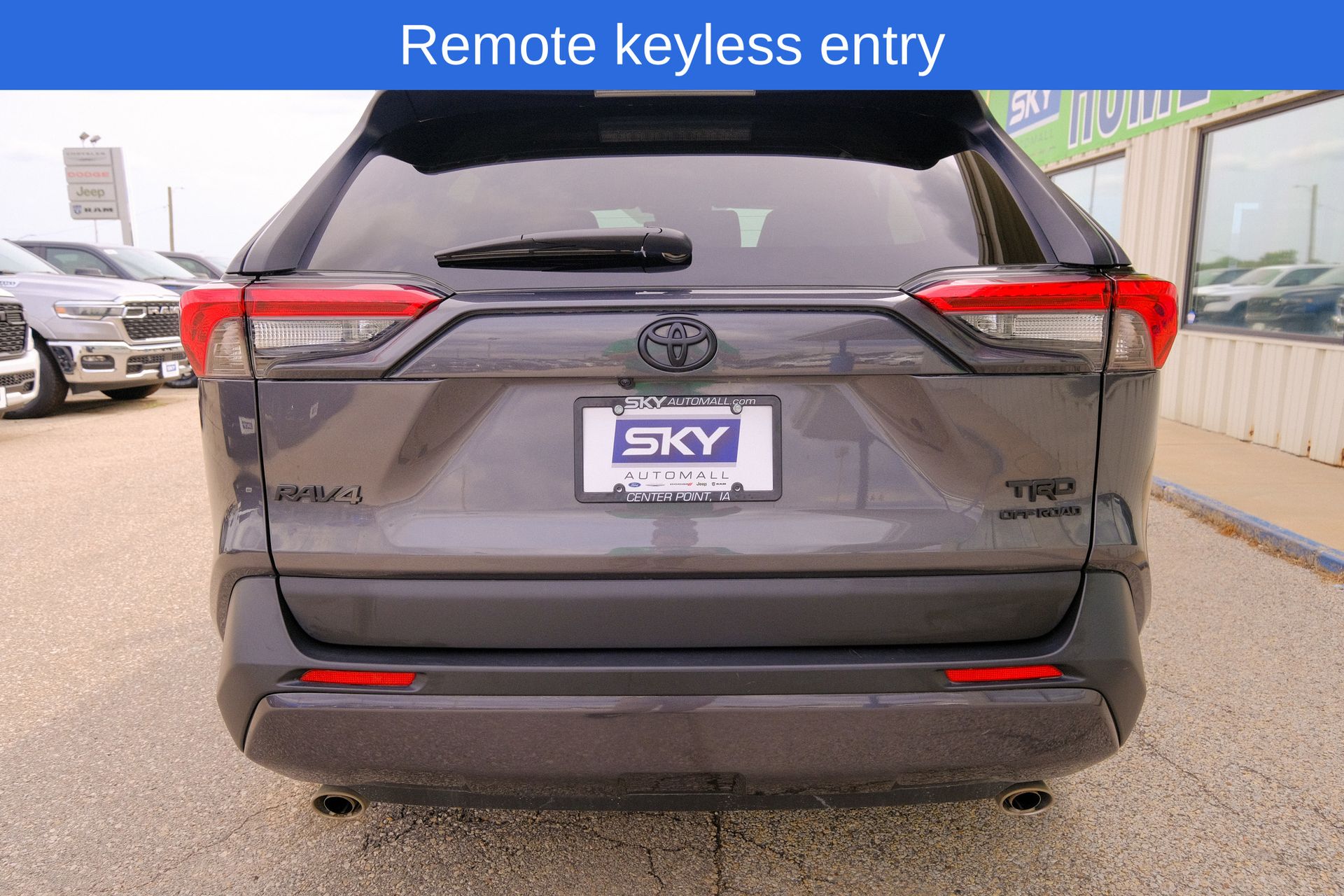 2023 Toyota RAV4 TRD photo 4