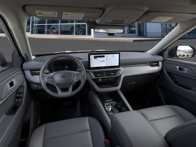 2025 Ford Explorer photo 8