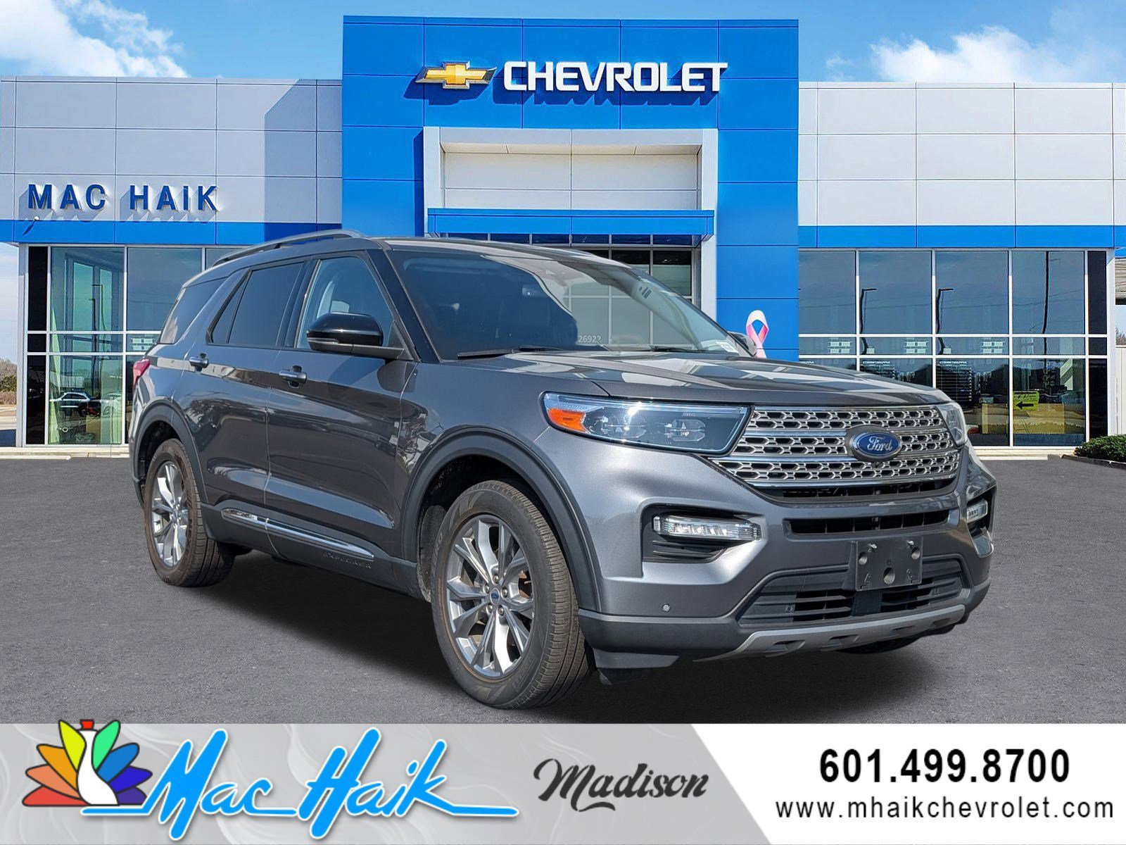 2023 Ford Explorer Limited's photo