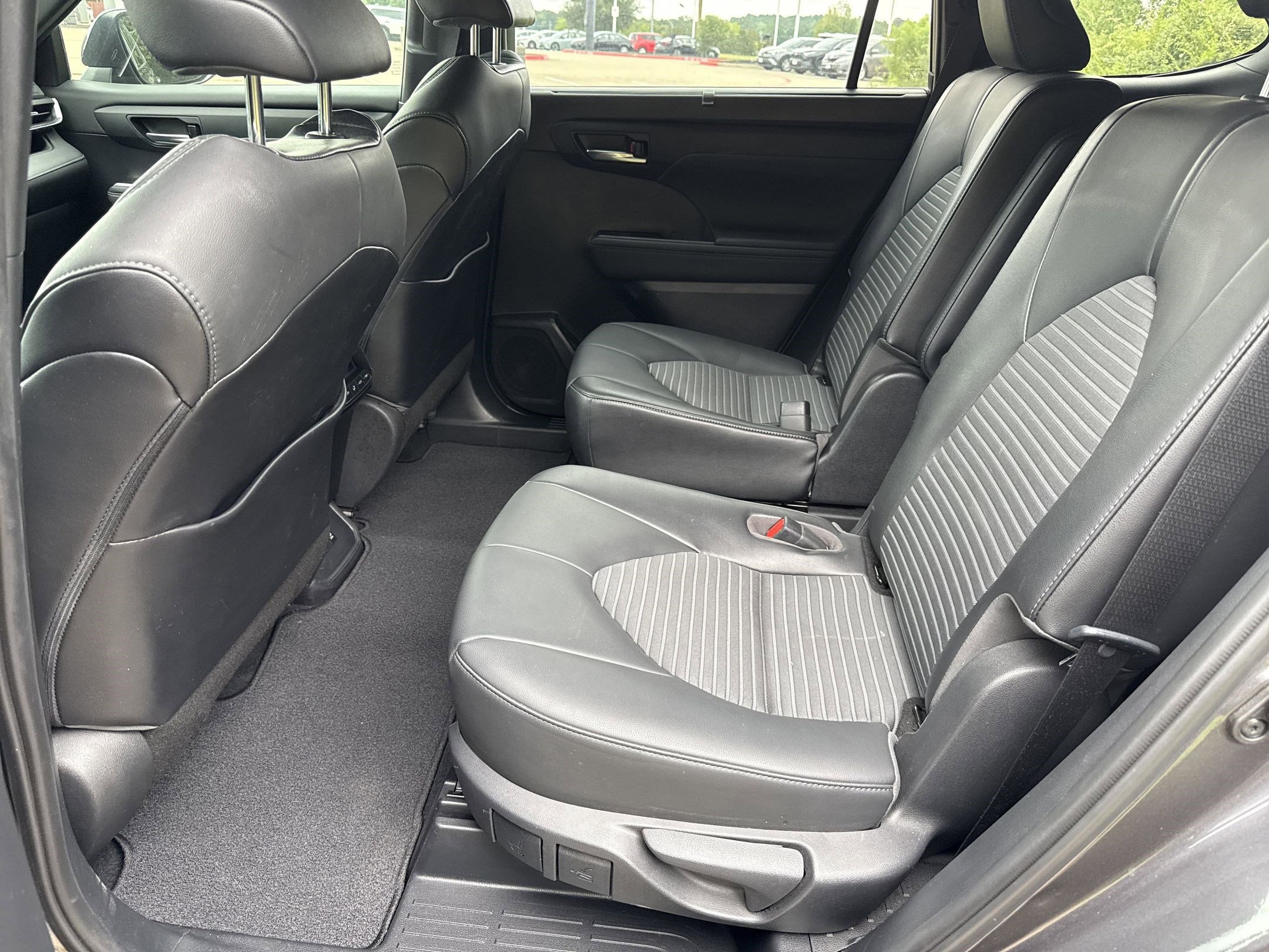 2021 Toyota Highlander XSE photo 13
