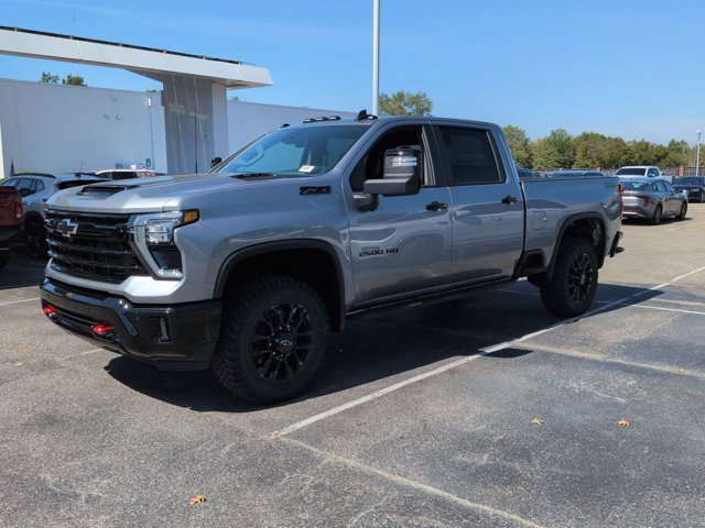 2026 Chevrolet Silverado 2500HD LT photo 4