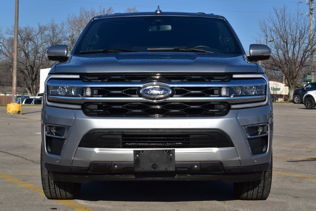 Used 2024 Ford Expedition Limited with VIN 1FMJK2A88REA38392 for sale in Kansas City