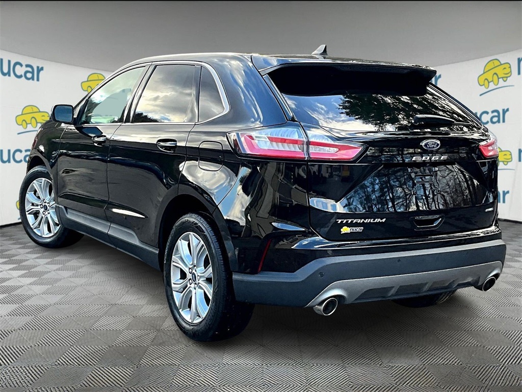 2022 Ford Edge Titanium photo 4
