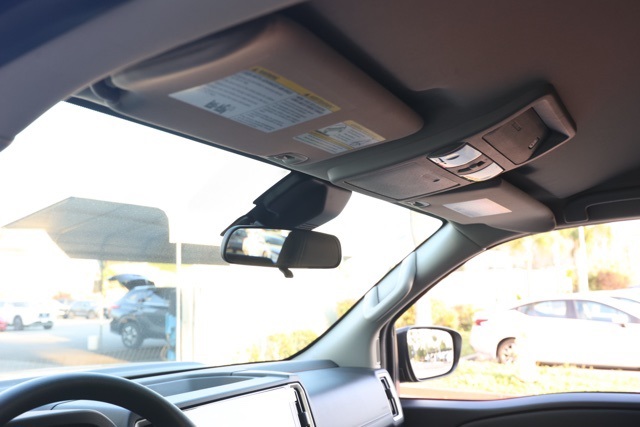 2025 Nissan Frontier King Cab SV photo 13