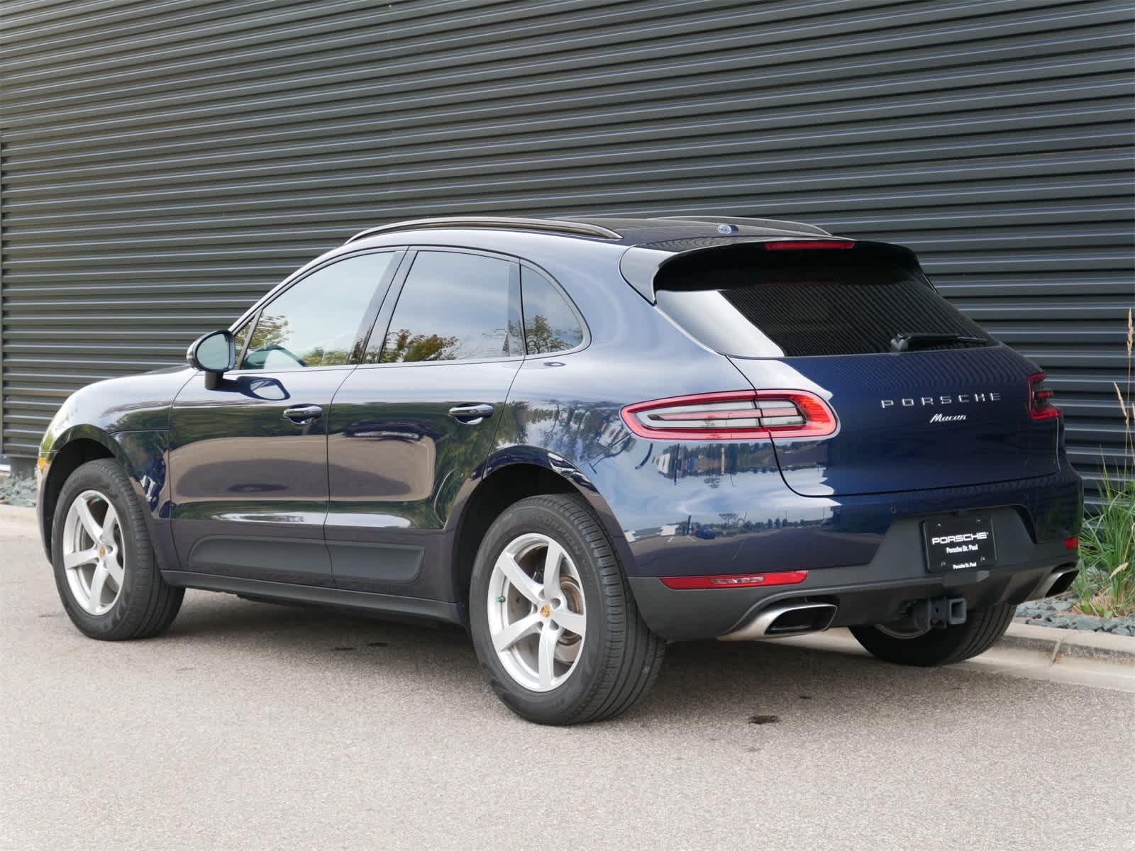 2018 Porsche Macan photo 3