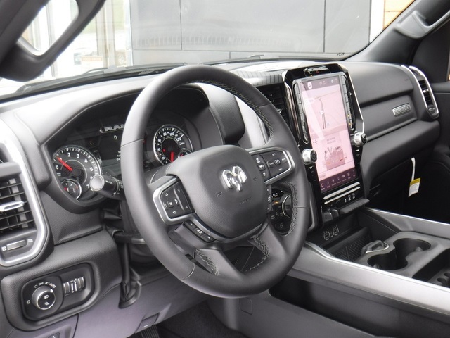 2025 Ram 1500 Big Horn photo 11