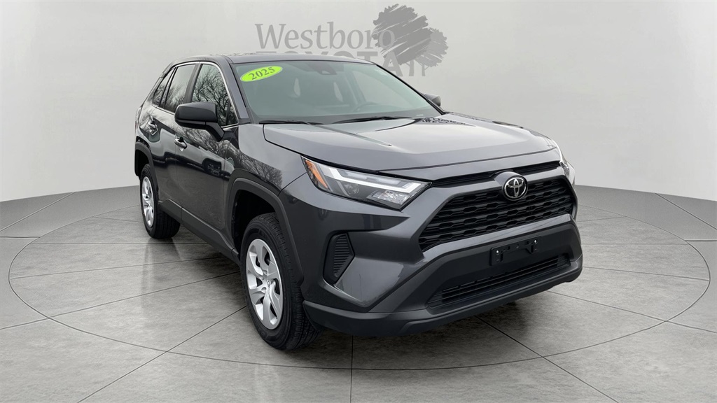 2025 Toyota RAV4 LE