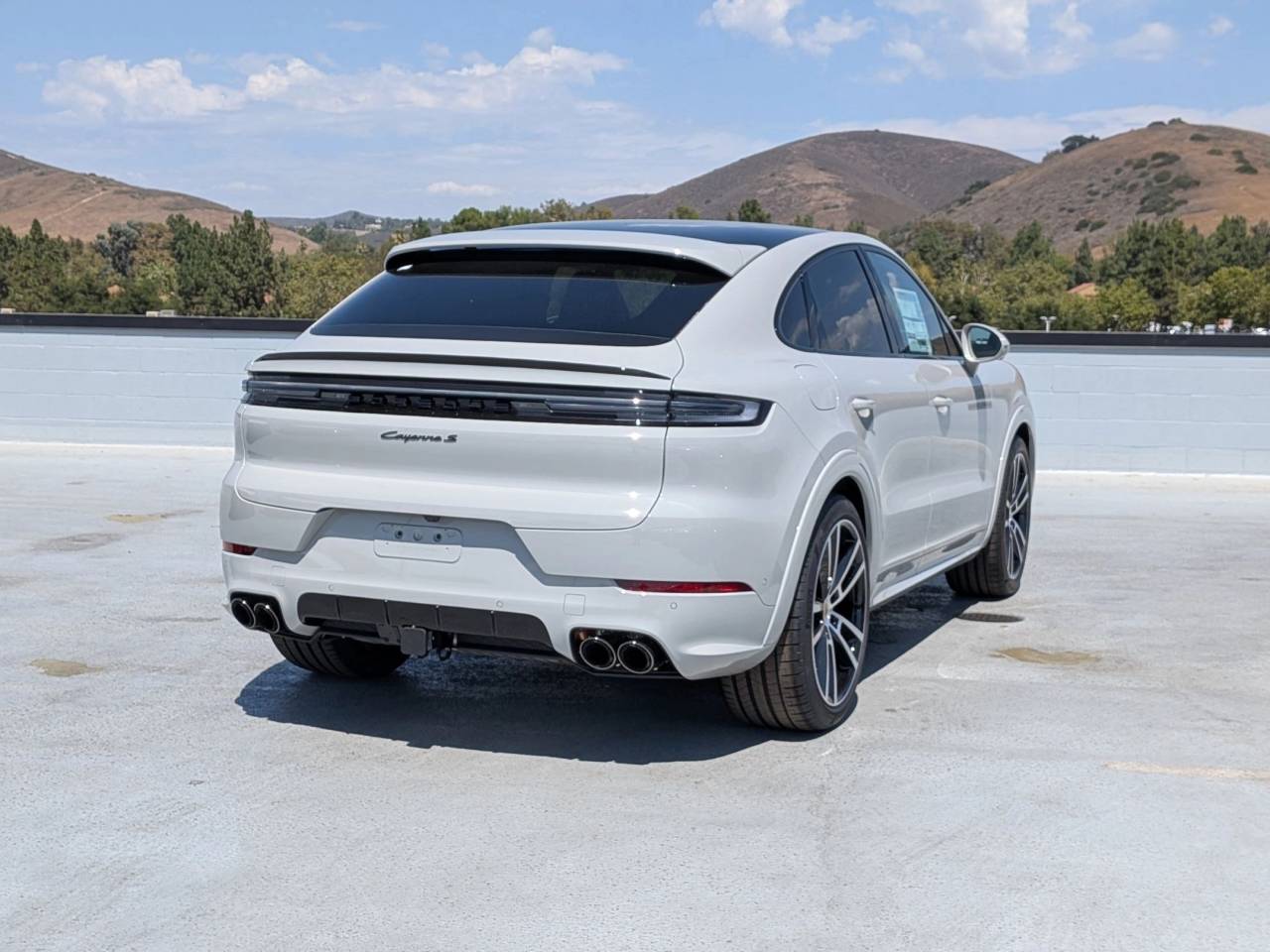 2026 Porsche Cayenne Coupe S photo 8