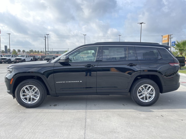 2025 Jeep Grand Cherokee Laredo X photo 4