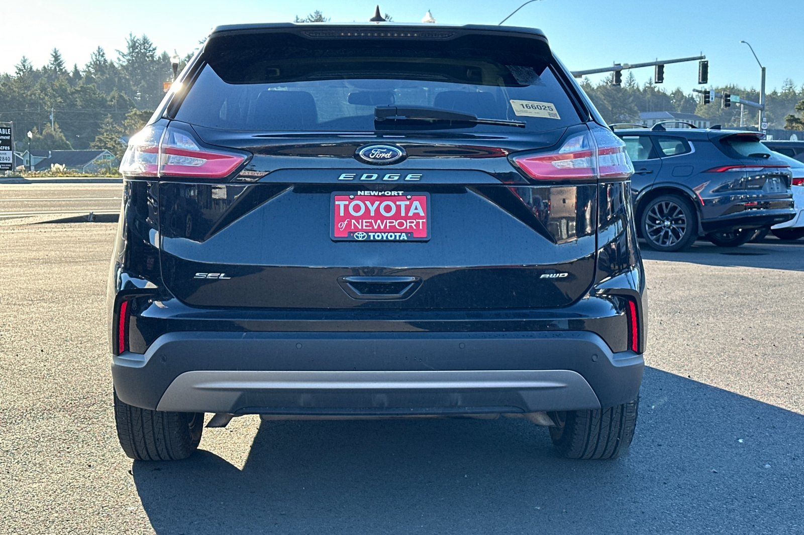 2024 Ford Edge SEL photo 3