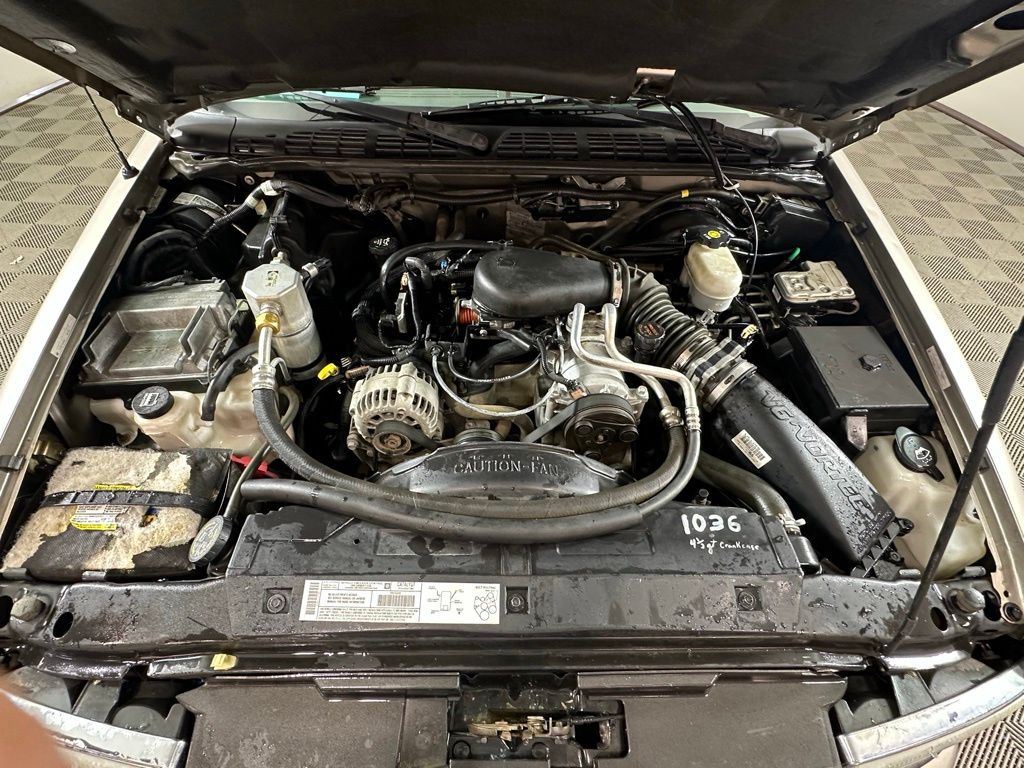 2003 Chevrolet S-10 Pickup photo 9