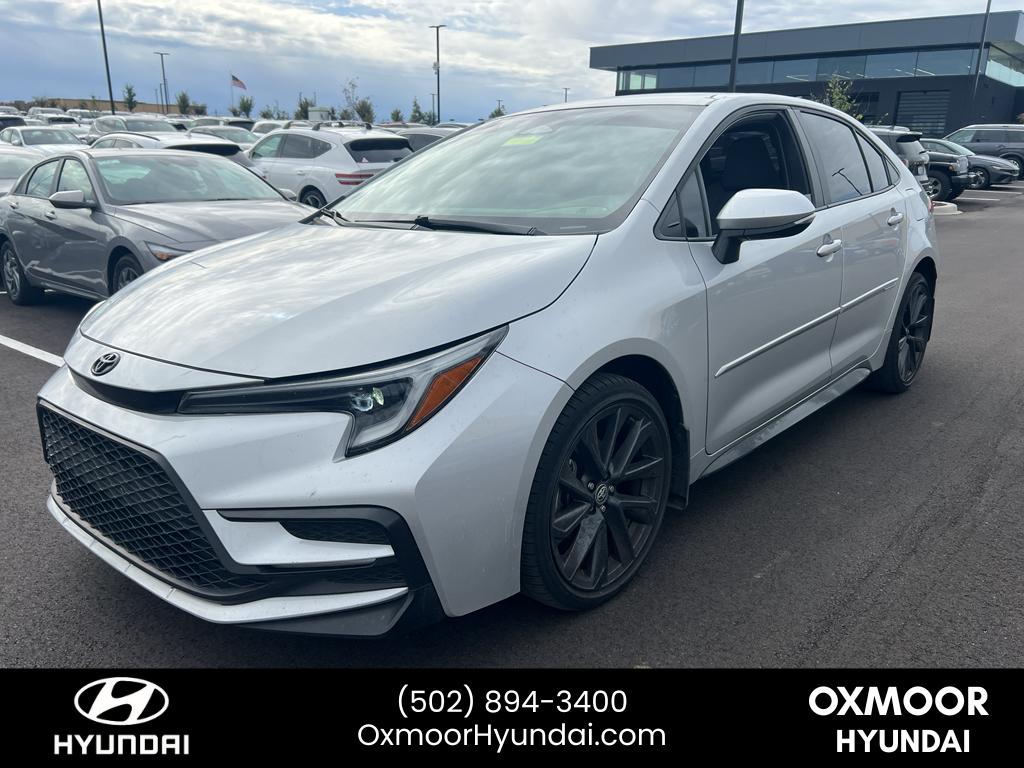 2023 Toyota Corolla SE photo 2