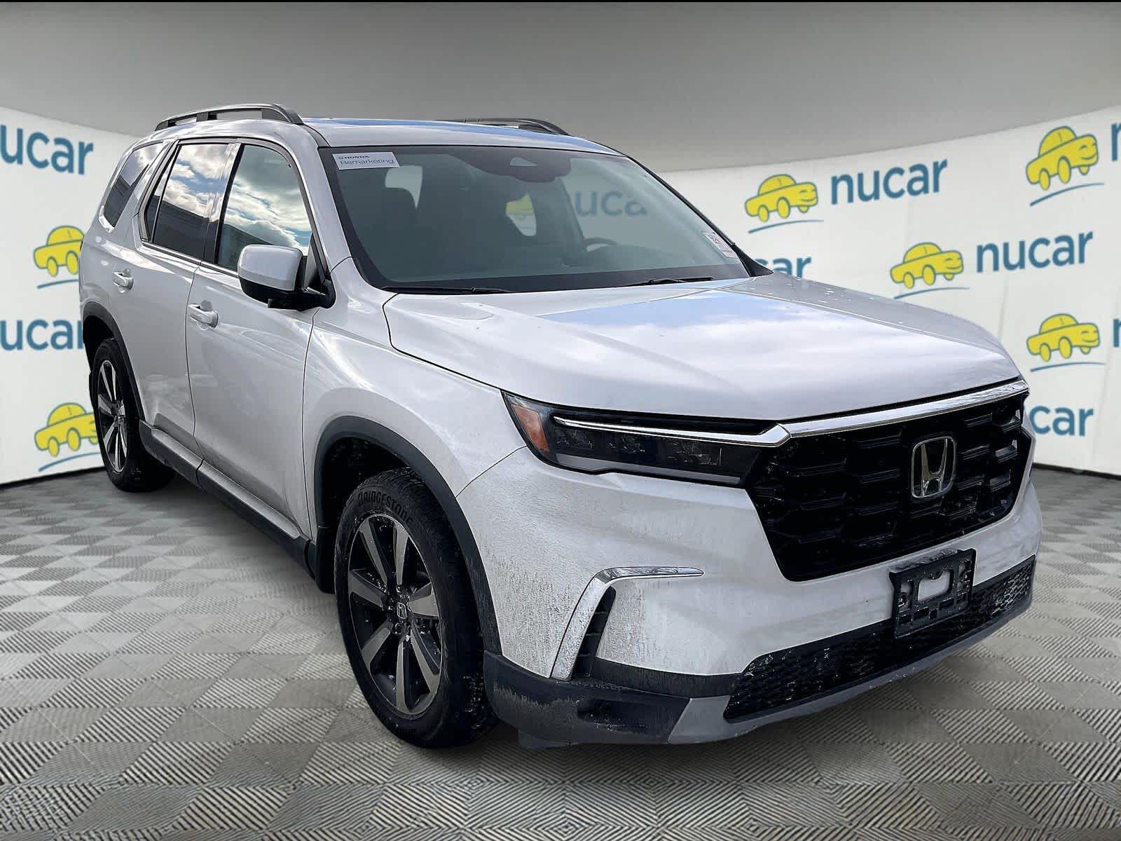 2025 Honda Pilot Touring's photo