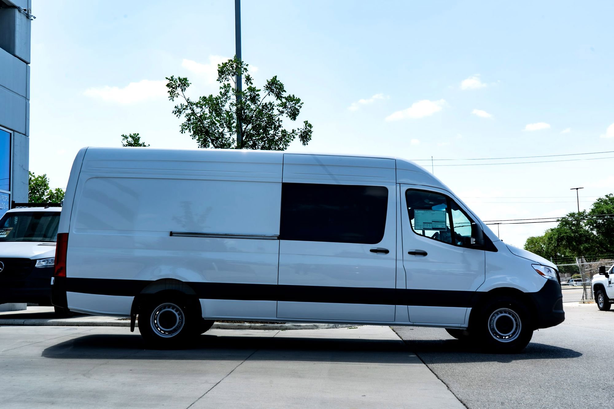 2025 Mercedes-Benz Sprinter Cargo Van Base's photo