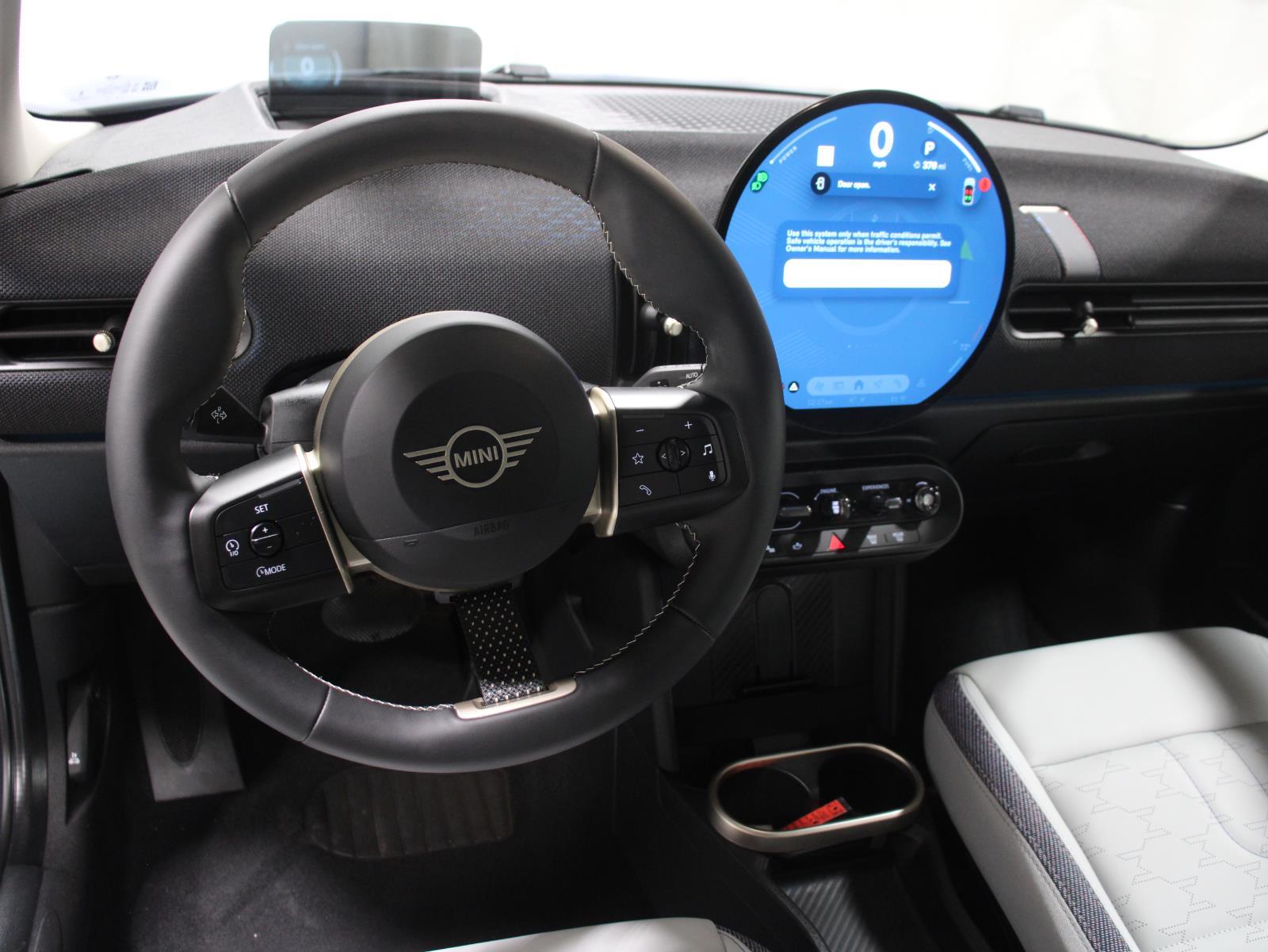 2025 Mini Cooper 2 Door Hardtop S photo 2