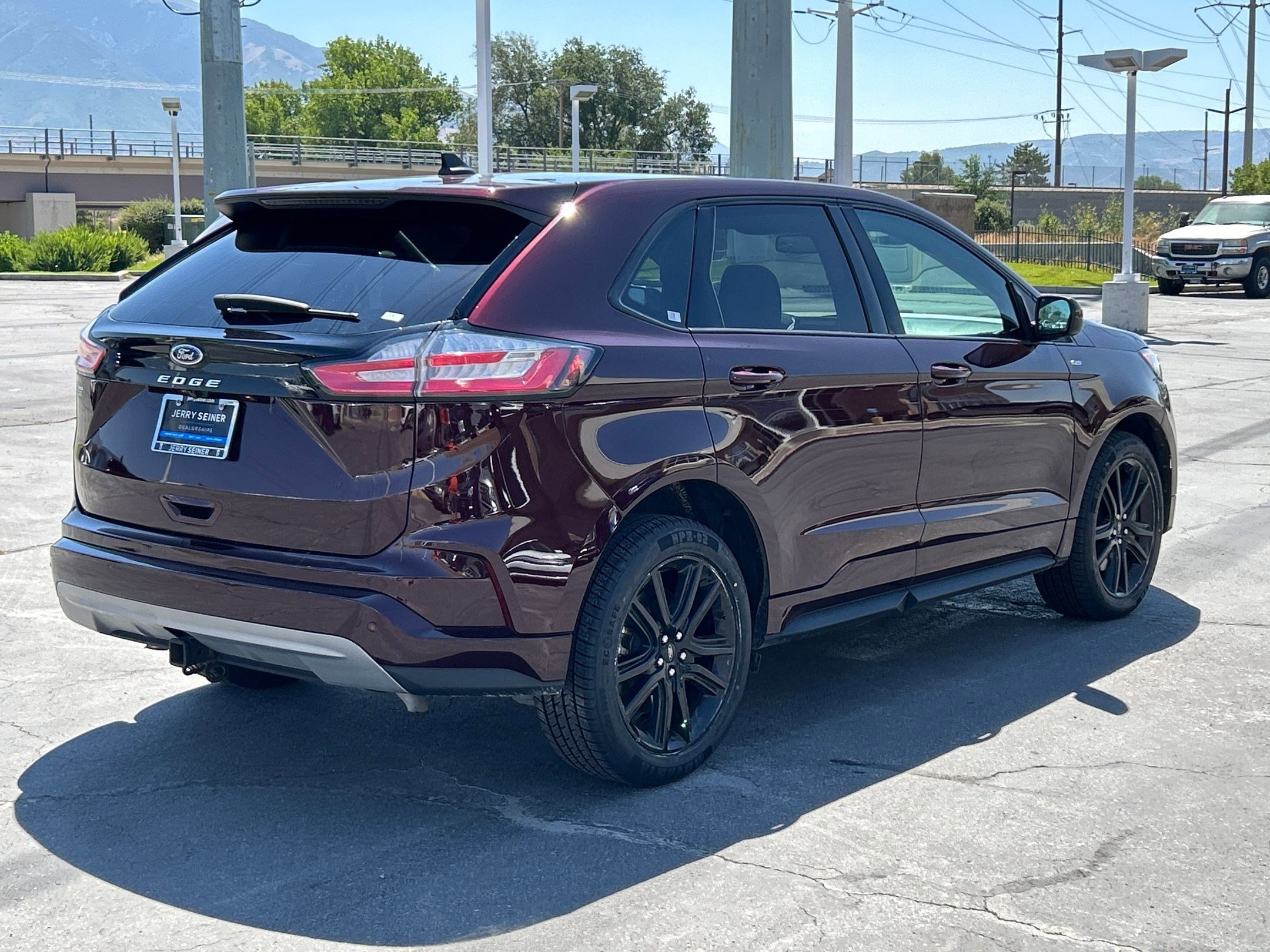 2022 Ford Edge ST-Line photo 3