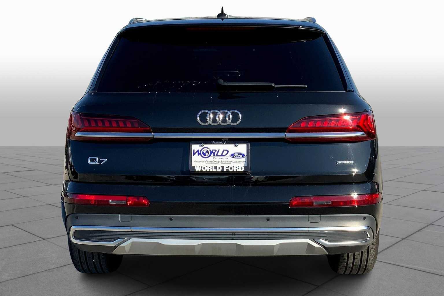 2022 Audi Q7 Premium photo 2