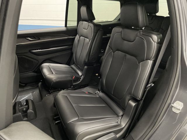 2025 Jeep Grand Cherokee Limited photo 27