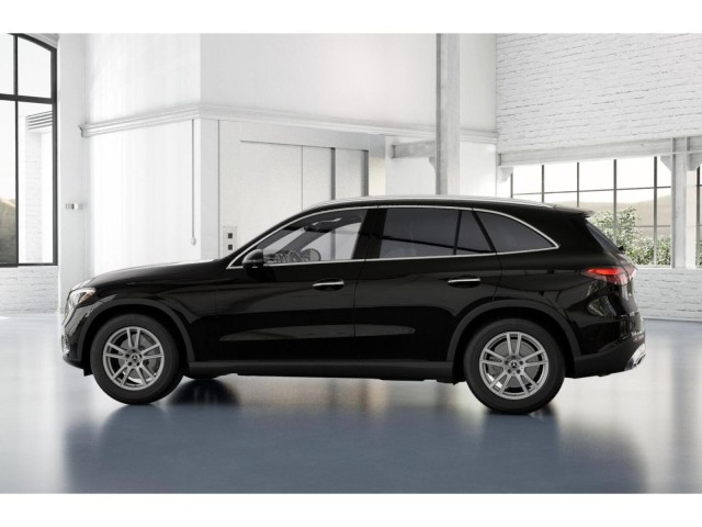 2025 Mercedes Benz GLC 300 photo 32