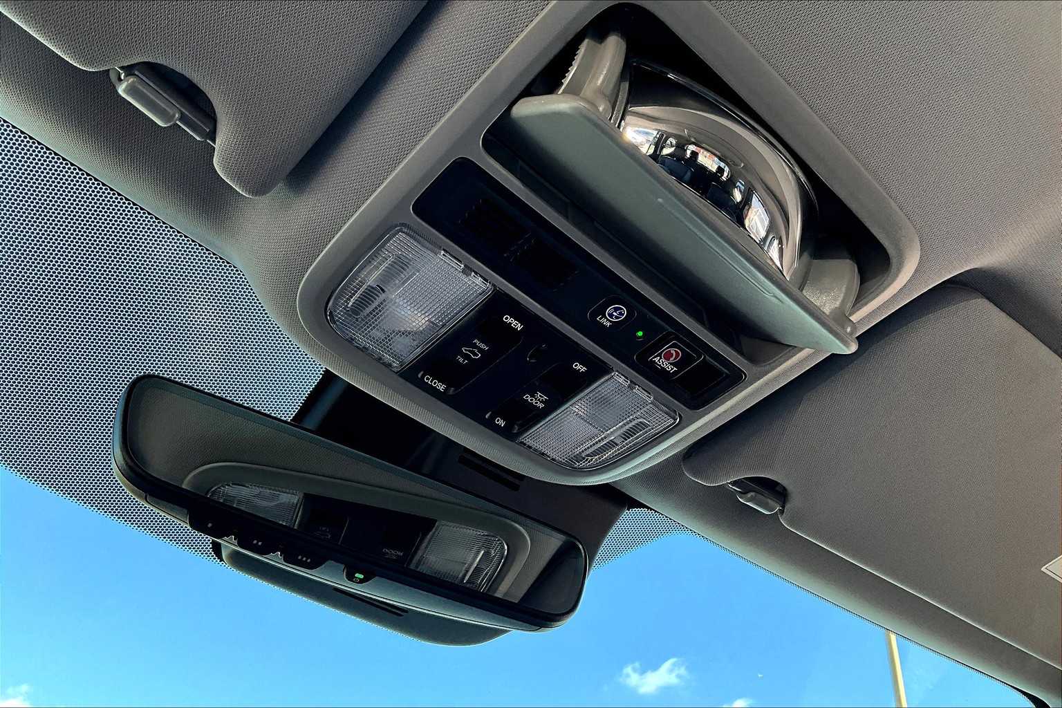 2021 Honda Pilot Touring photo 31