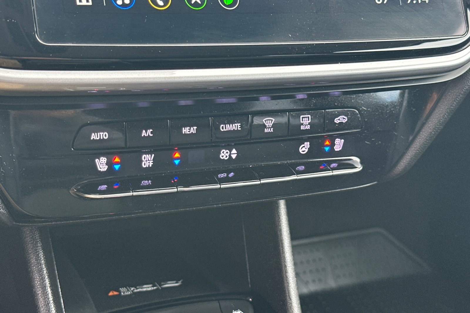 2023 Chevrolet Bolt EUV Premier photo 15