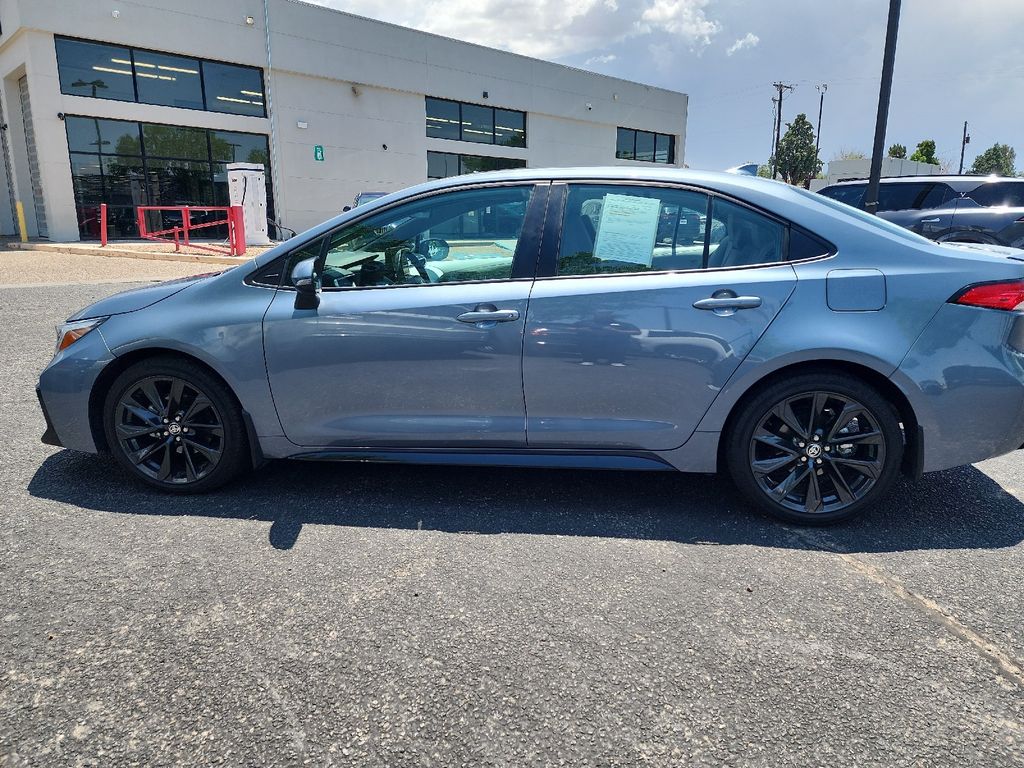 2024 Toyota Corolla SE photo 5