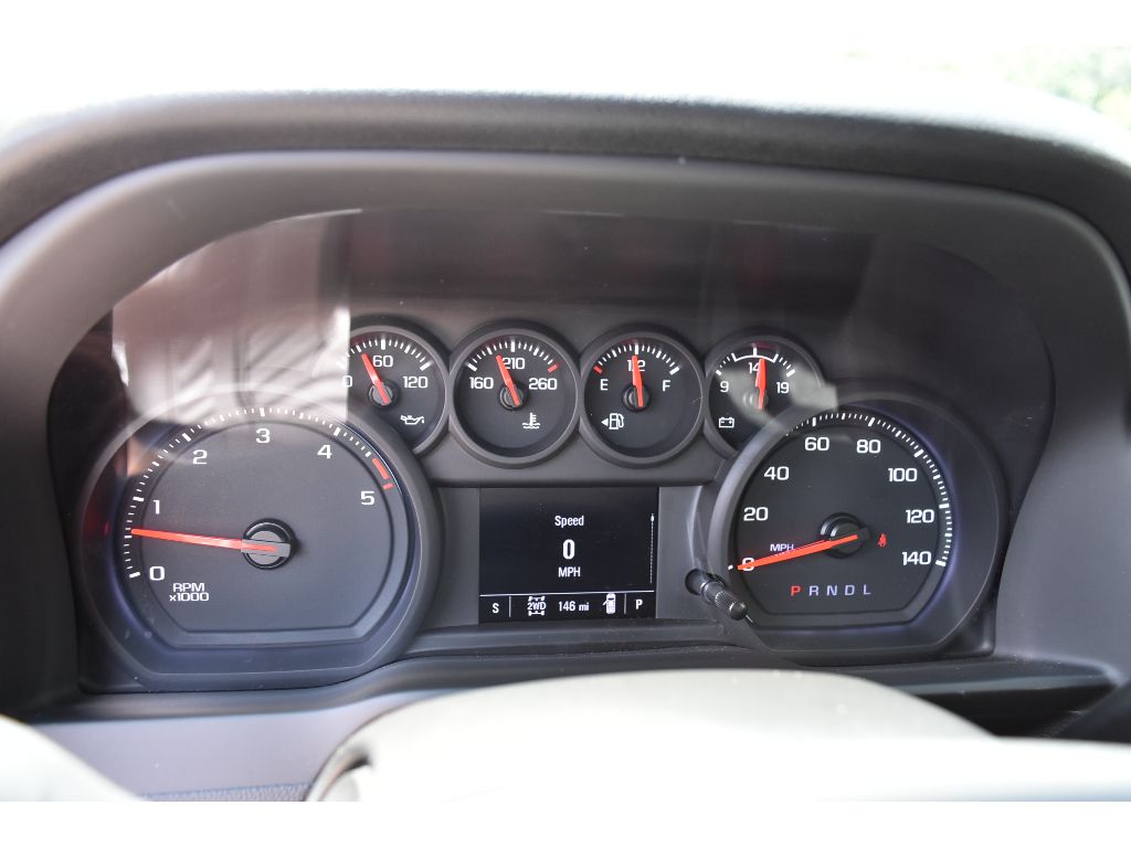 2025 Chevrolet Silverado 2500HD Custom photo 22