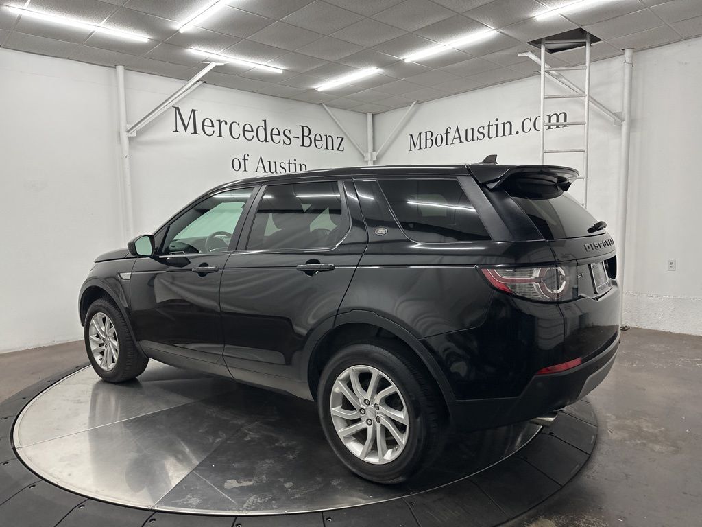 2016 Land Rover Discovery Sport HSE photo 4