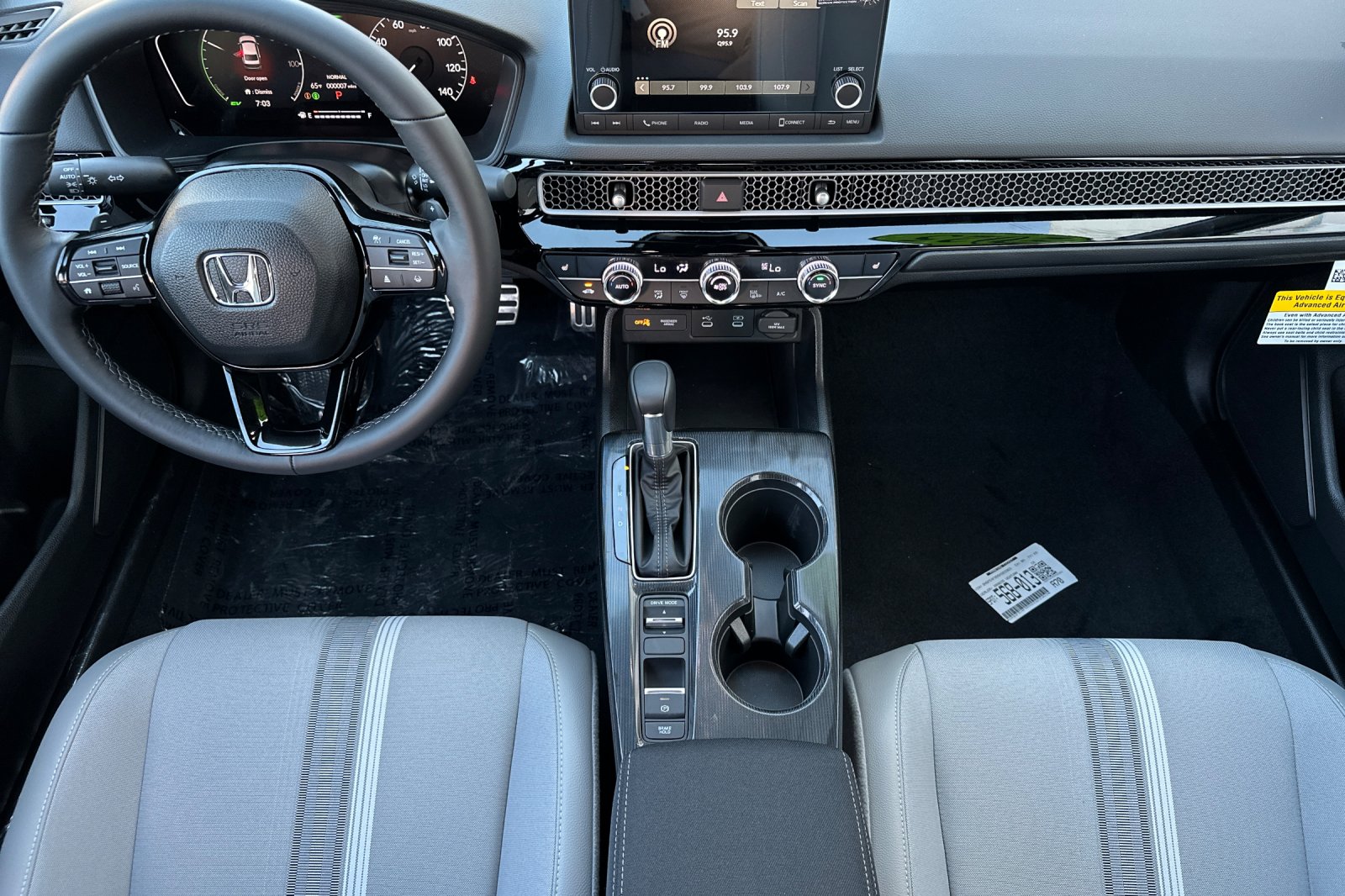 2025 Honda Civic Hybrid Sport photo 6