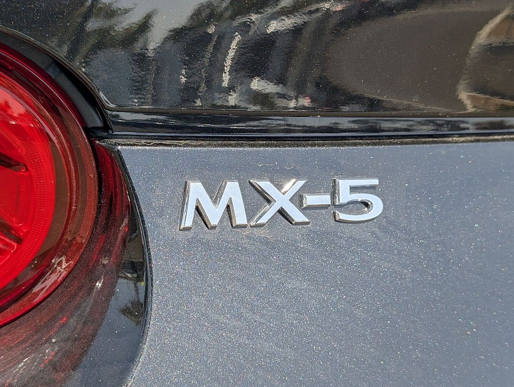 2025 Mazda MX-5 Miata Miata photo 13