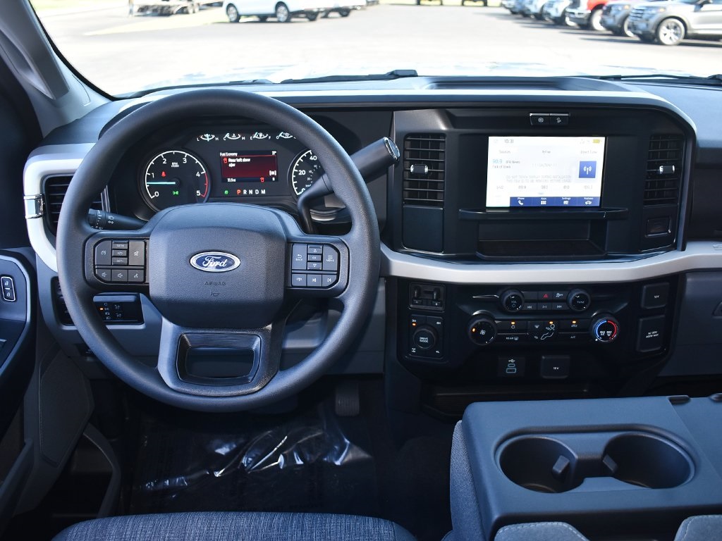 2026 Ford F-350 XLT photo 13