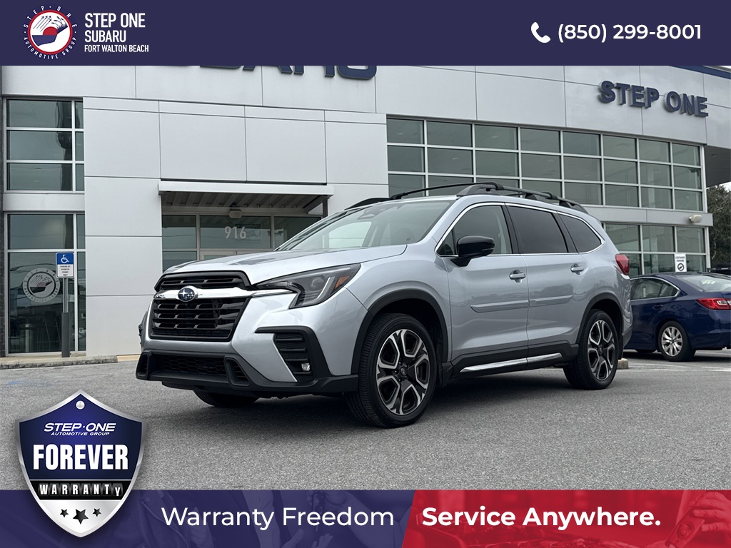 2024 Subaru Ascent Limited's photo